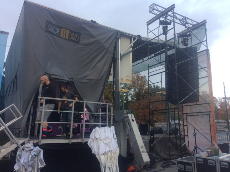 Hey this was a really cool solution for hanging a big PA from an SL100 